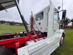 2011 Freightliner Century C(S/T)112