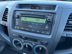 2009 Toyota Hilux Workmate TGN16R MY09 4x2 Glacier White