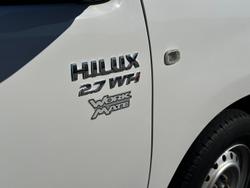 2009 Toyota Hilux Workmate TGN16R MY09 4x2 Glacier White