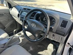 2009 Toyota Hilux Workmate TGN16R MY09 4x2 Glacier White