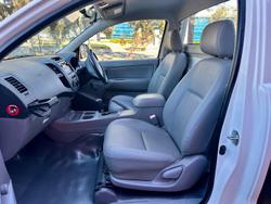 2009 Toyota Hilux Workmate TGN16R MY09 4x2 Glacier White