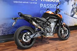 2022 Ktm 890 DUKE Orange