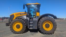 2023 JCB
8330 Fastrac Tractor