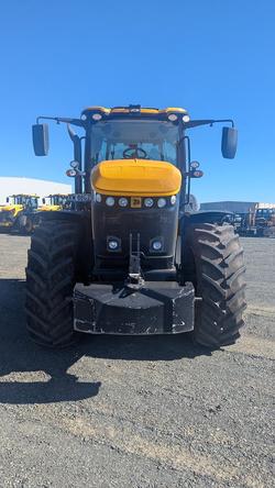 2023 JCB
8330 Fastrac Tractor