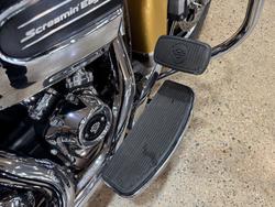 2017 Harley-davidson FLHR ROAD KING Gold