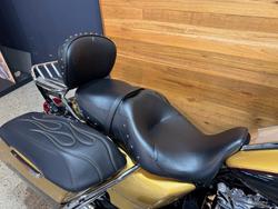2017 Harley-davidson FLHR ROAD KING Gold