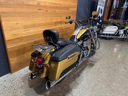 2017 Harley-davidson FLHR ROAD KING Gold
