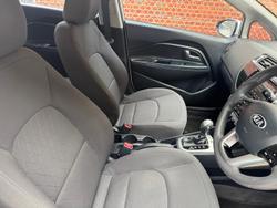 2016 Kia Rio S UB MY16 Clear White