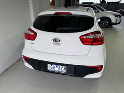 2016 Kia Rio S UB MY16 Clear White