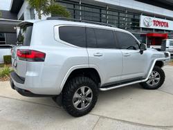 2023 Toyota Landcruiser VX FJA300R 4X4 Dual Range Silver Pearl