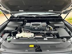 2023 Toyota Landcruiser VX FJA300R 4X4 Dual Range Silver Pearl