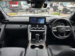2023 Toyota Landcruiser VX FJA300R 4X4 Dual Range Silver Pearl