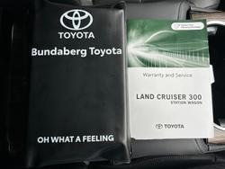 2023 Toyota Landcruiser VX FJA300R 4X4 Dual Range Silver Pearl