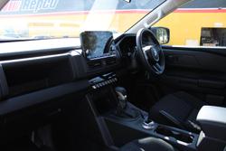 2025 Mitsubishi Triton GLX