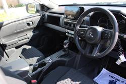 2025 Mitsubishi
Triton GLX