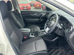 2022 NISSAN X-TRAIL ST (2WD)