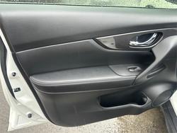 2022 NISSAN X-TRAIL ST (2WD)