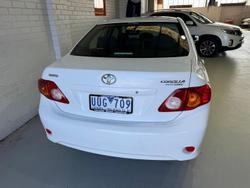 2007 Toyota Corolla Ascent ZRE152R Glacier White