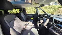 2025 Volkswagen ID. Buzz Pro BEV560