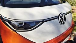 2025 Volkswagen ID. Buzz Pro BEV560