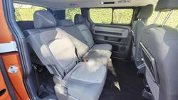 2025 Volkswagen ID. Buzz Pro BEV560