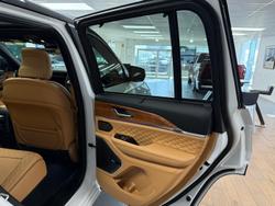 2023 Jeep
Grand Cherokee Summit Reserve 4xe