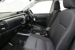2021 Toyota
Hilux Workmate