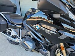 2022 BMW Motorrad R 1250 RT TRIPLE BLACK ROAD TOURING Black