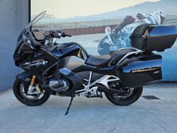 2022 BMW Motorrad R 1250 RT TRIPLE BLACK ROAD TOURING Black