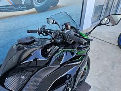 2022 Kawasaki Z1000 Green