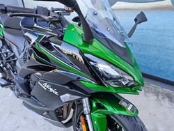 2022 Kawasaki Z1000 Green