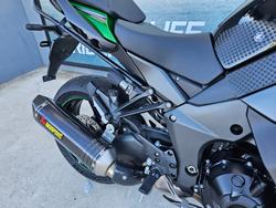 2022 Kawasaki Z1000 Green