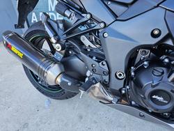 2022 Kawasaki Z1000 Green