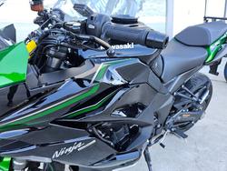 2022 Kawasaki Z1000 Green