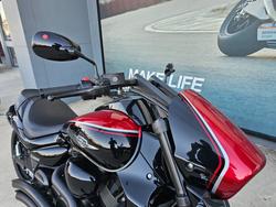 2015 Suzuki VZR 1800 BOULEVARD (M109R) Black