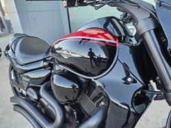 2015 Suzuki VZR 1800 BOULEVARD (M109R) Black