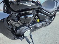 2015 Suzuki VZR 1800 BOULEVARD (M109R) Black