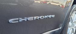2014 Jeep
                Cherokee Longitude