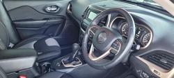 2014 Jeep
                Cherokee Longitude