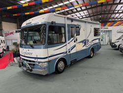 2004 Winnebago Explorer 2584