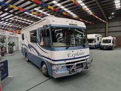Winnebago Explorer 2584