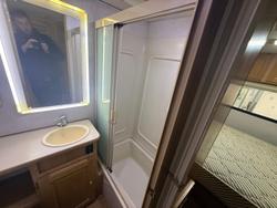 2004 Winnebago Explorer 2584