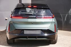 2024 Zeekr
X RWD