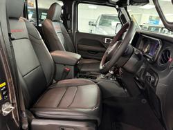 2025 Jeep
                Gladiator Rubicon