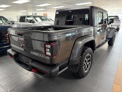 2025 Jeep
                Gladiator Rubicon