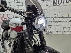 2025 Triumph Bonneville Speedmaster Speedmaster Red