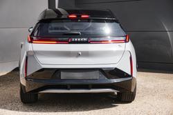 2024 Zeekr
X RWD