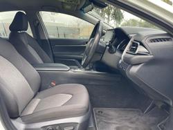 2021 Toyota Camry Ascent Sport AXVH70R WHITE