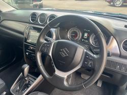 2023 Suzuki
Vitara