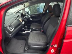 2015 HONDA
                JAZZ VTi